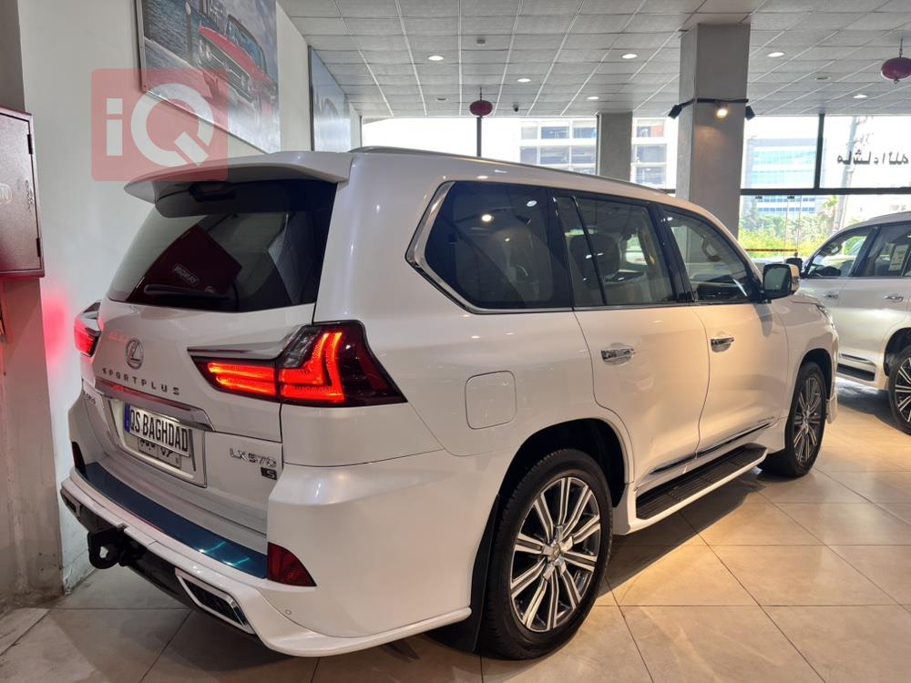 Lexus LX